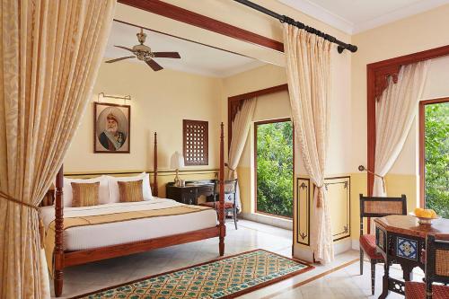  Accommodation